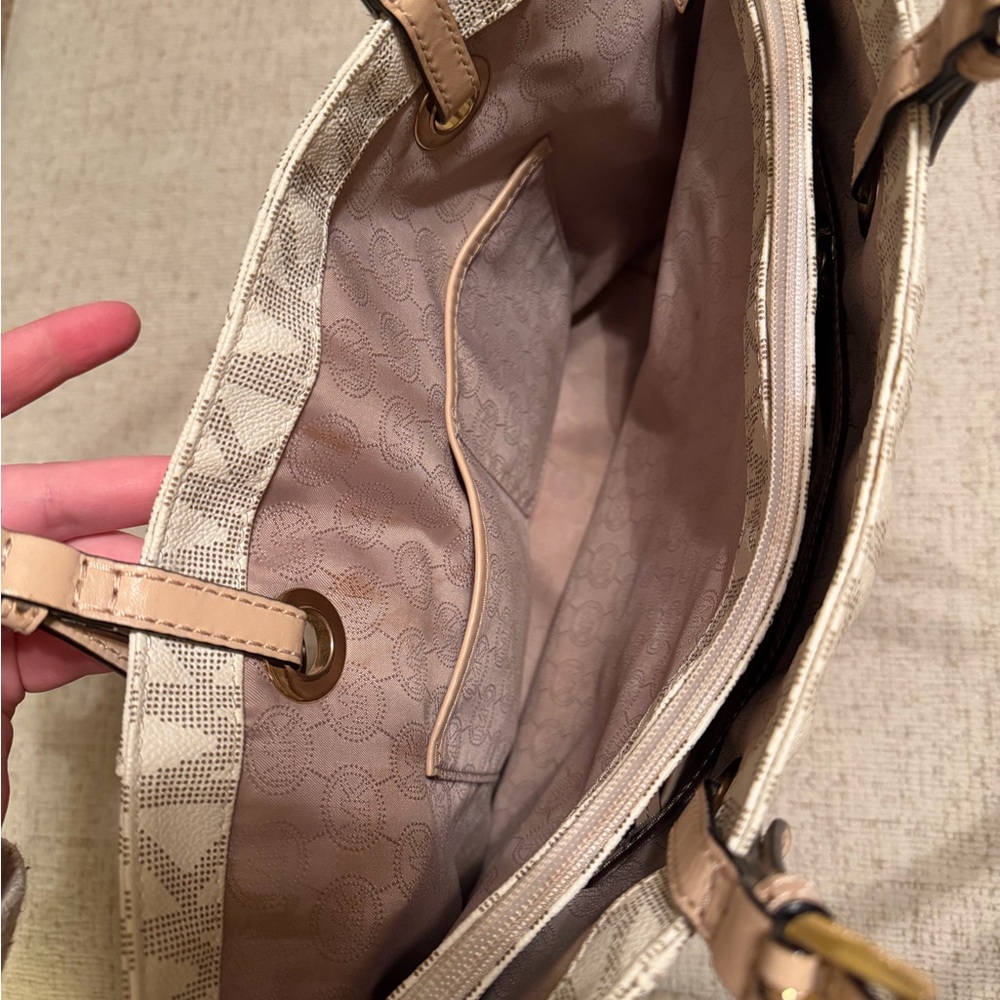 Michael Kors Cream Signature Tote - Picture 5 of 8